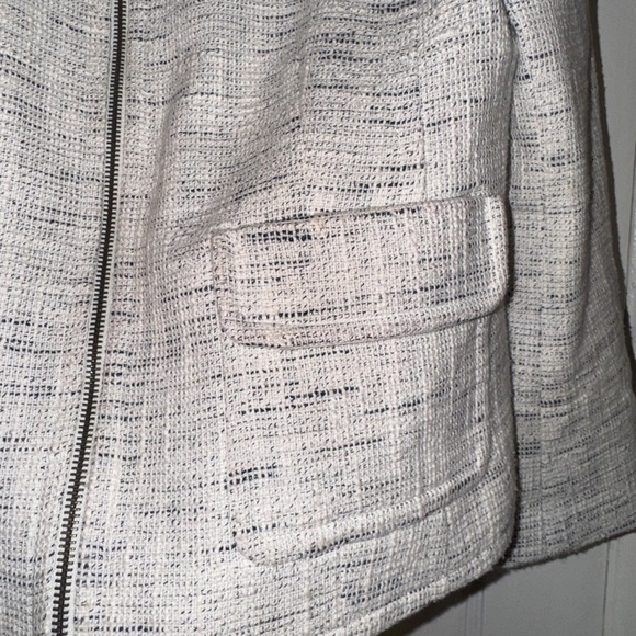 Ann Taylor size 4 Blazer - Picture 3 of 7